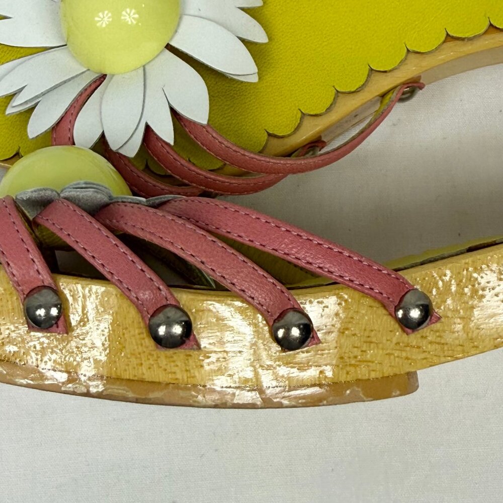 Moschino Cheap & Chic Vintage Platform Daisy Sandals with Wooden Heel, Size US 7 - Picture 12 of 13